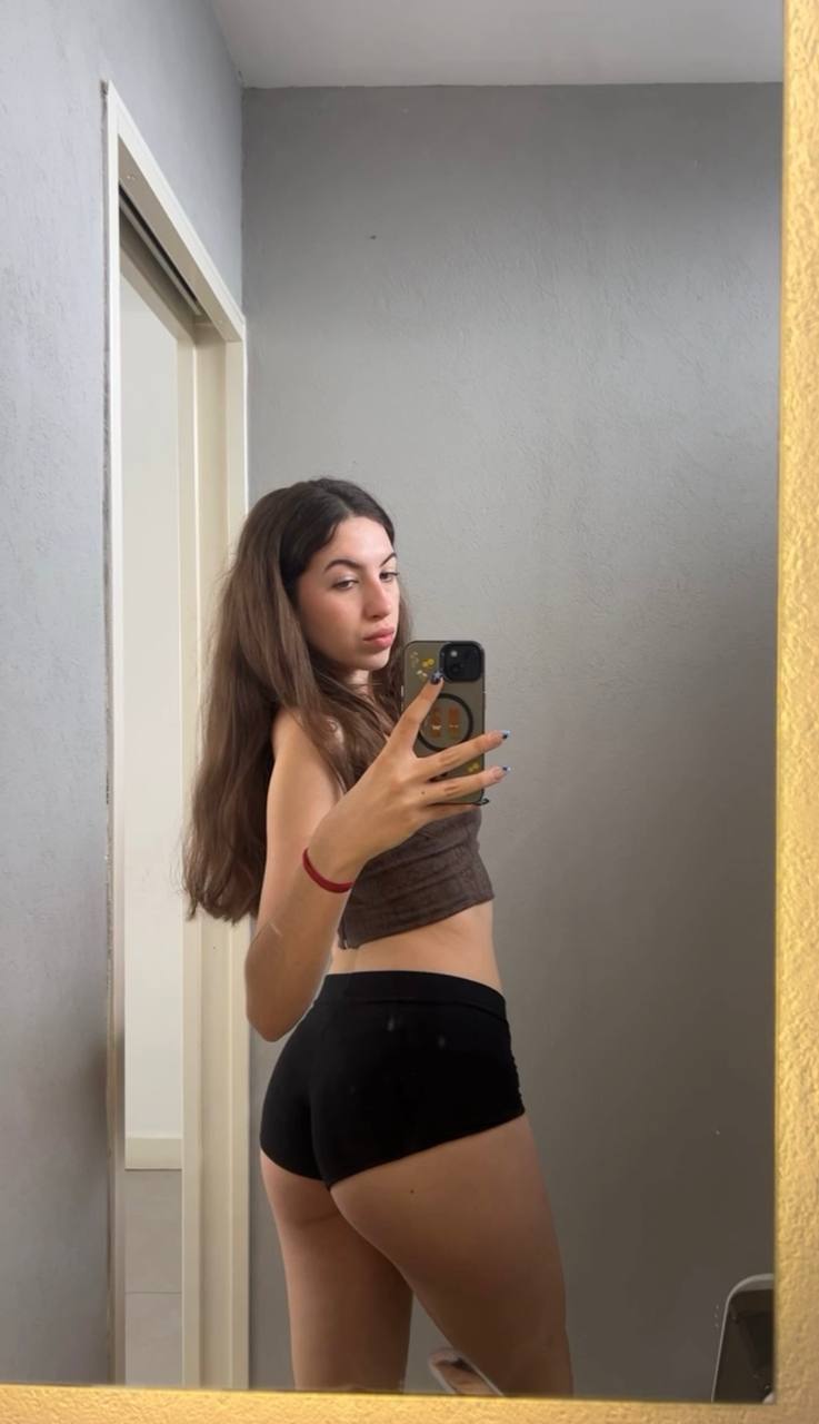 Amber in her underwear in Ashgabat