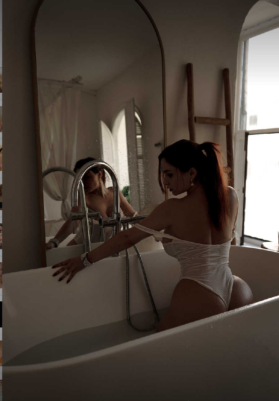 A playful frame from Miranda Faith nude — online in Ashgabat