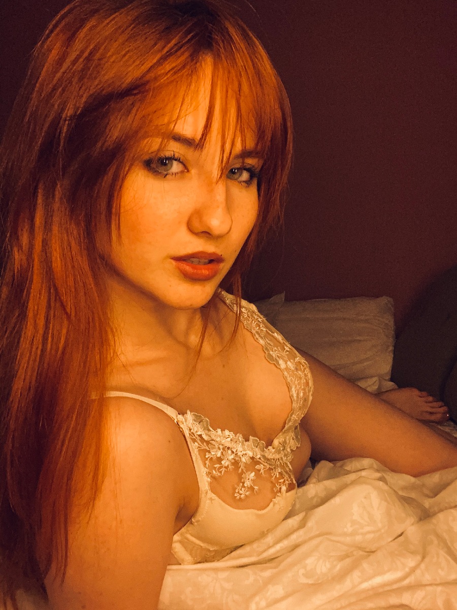 A playful frame from Nata — online in Ashgabat