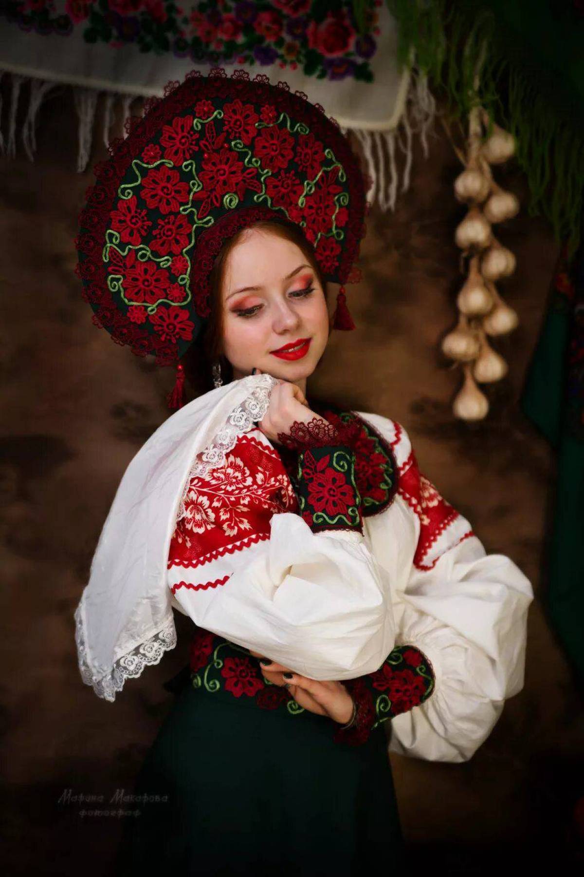Take a pause and enjoy Women in Slavic costumes — streaming from Ashgabat
